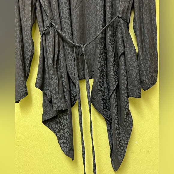 LOGO by Lori Goldstein Gray Sweater - Picture 10 of 14